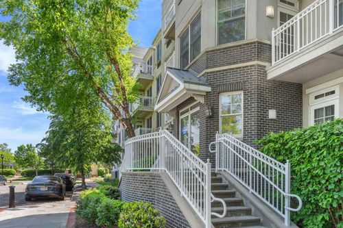 apt-212-15 Freedomway, Jersey City, NJ, 07305-5498 | Card Image
