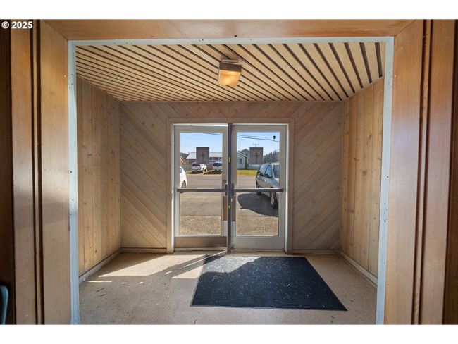 115 8 Th St, Home with 0 bedrooms, 0 bathrooms and 15 parking in Winchester Bay OR | Image 9