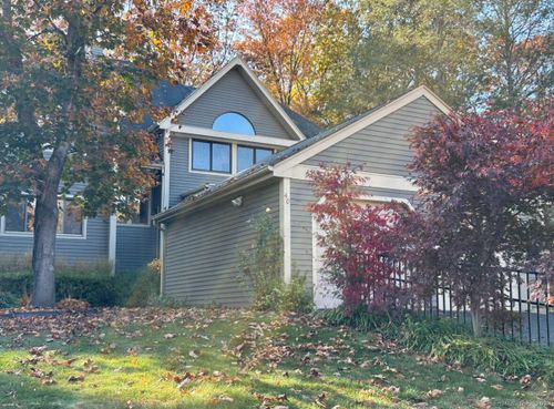 40-40 River View, Avon, CT, 06001 | Card Image