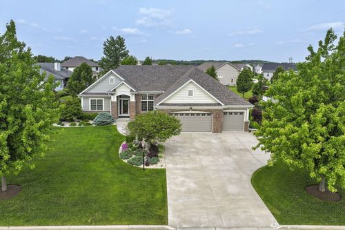 9966 Cooper Rd, Pleasant Prairie, WI, 53158-6529 | Card Image