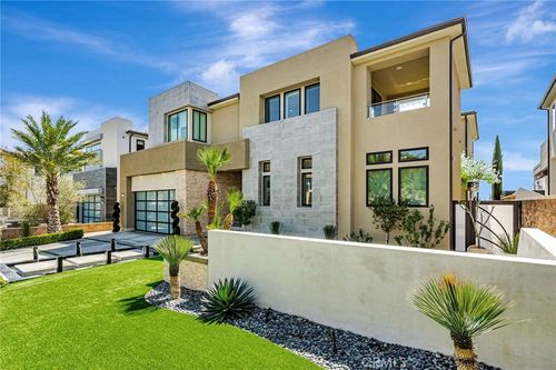 20532 W Birmingham Way, Porter Ranch, CA, 91326-4975 | Card Image