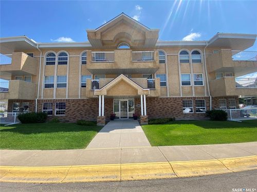 101-57 Russell Dr, Yorkton, SK, S3N4B6 | Card Image