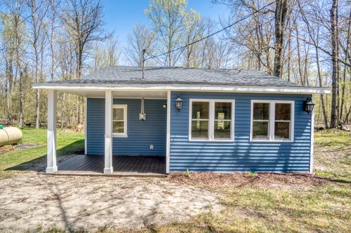 10058 Grindstone Trl, Evart, MI, 49631-8567 | Card Image