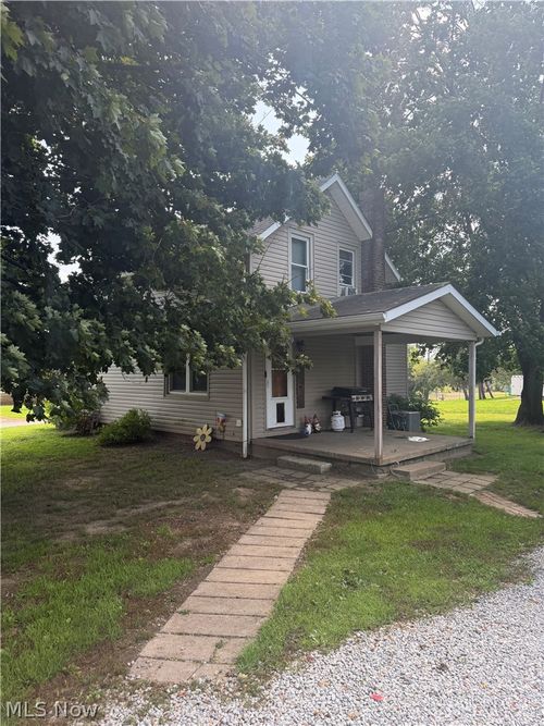 303 Wertz St, Dalton, OH, 44618-9802 | Card Image