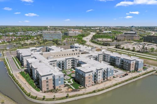 apt-206-28294 Ferry Rd, Warrenville, IL, 60555-3099 | Card Image