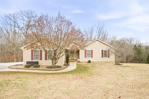 207 Dodgins Ln, Seneca, SC, 29672-0675 | Card Image