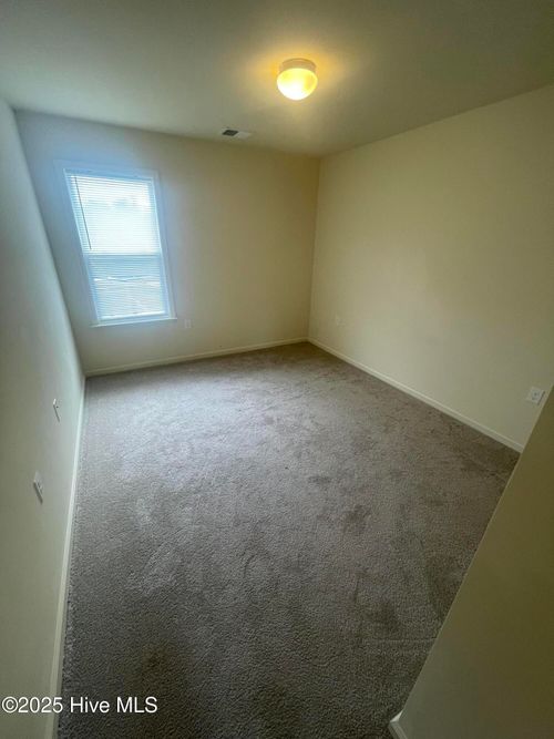 338 Glenellen Loop Rd, Midway Park, NC, 28544-0011 | Card Image