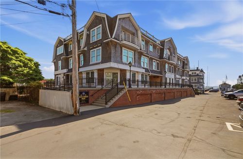 105-10 Brown & Howard, Newport, RI, 02840 | Card Image