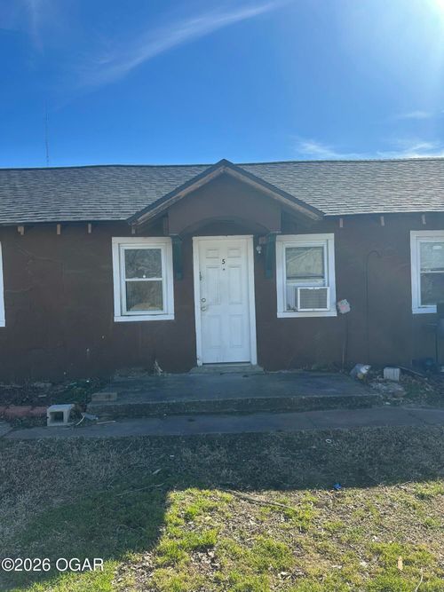 5-901 S Roosevelt Avenue, Joplin, MO, 64801 | Card Image