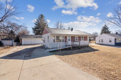 113 Jackie Avenue, Elk Run Heights, IA, 50707 | Card Image