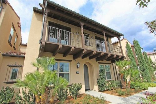 105 Northern Pt, Irvine, CA, 92618-0834 | Card Image