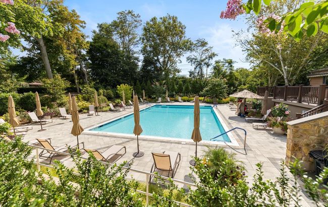 67 Northgate Cir, Condo with 2 bedrooms, 3 bathrooms and null parking in Melville NY | Image 18