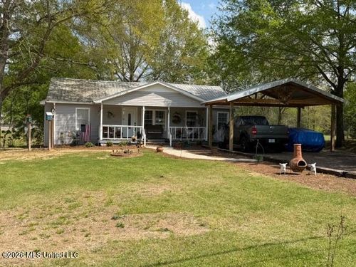 561 Lowe Cir, Richland, MS, 39218-9710 | Card Image