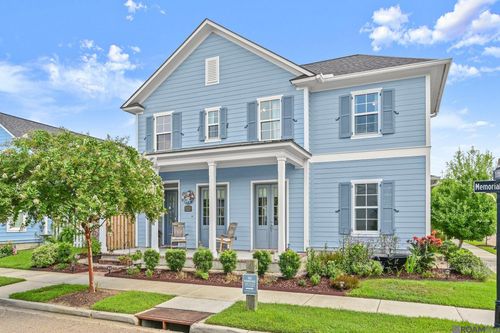 1197 Memorial Sq, Zachary, LA, 70791-7851 | Card Image