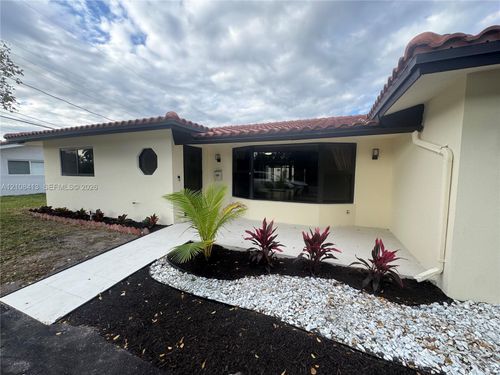 1109 Se 10th St, Deerfield Beach, FL, 33441-5721 | Card Image