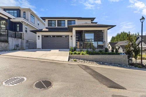 35-4217 Old Clayburn Rd, Abbotsford, BC, V3G0H7 | Card Image