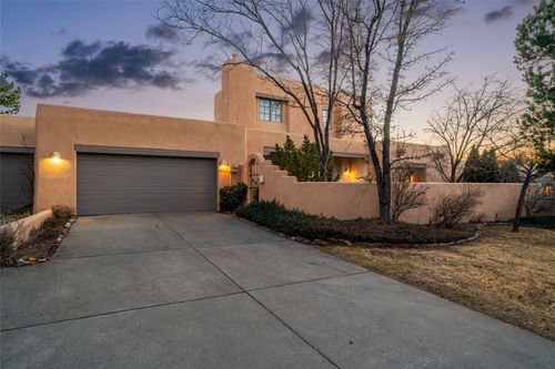 636-3101 Old Pecos Trail, Santa Fe, NM, 87505 | Card Image