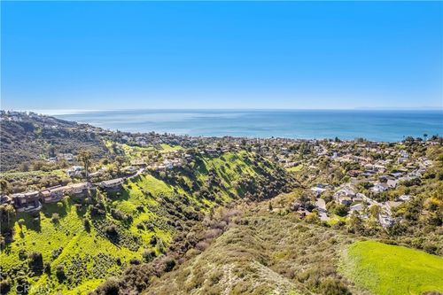 1477 Cerritos Dr, Laguna Beach, CA, 92651-2818 | Card Image