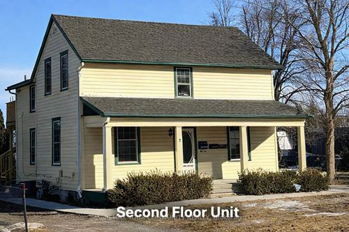 2-7 Mary St E, Lindsay, ON, K9V1V1 | Card Image