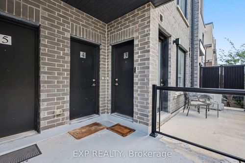 3-3425 Ridgeway Drive, Mississauga, ON, L5L0B9 | Card Image