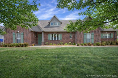 221 Waterford Street, Catoosa, OK, 74015 | Card Image