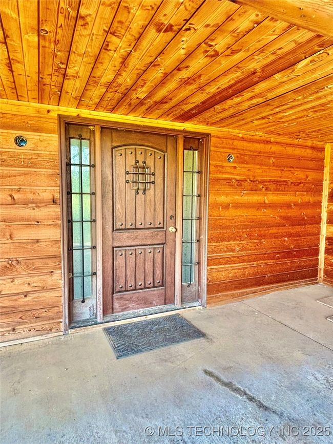 10054 W Perry Rd, House other with 3 bedrooms, 2 bathrooms and null parking in Stigler OK | Image 4