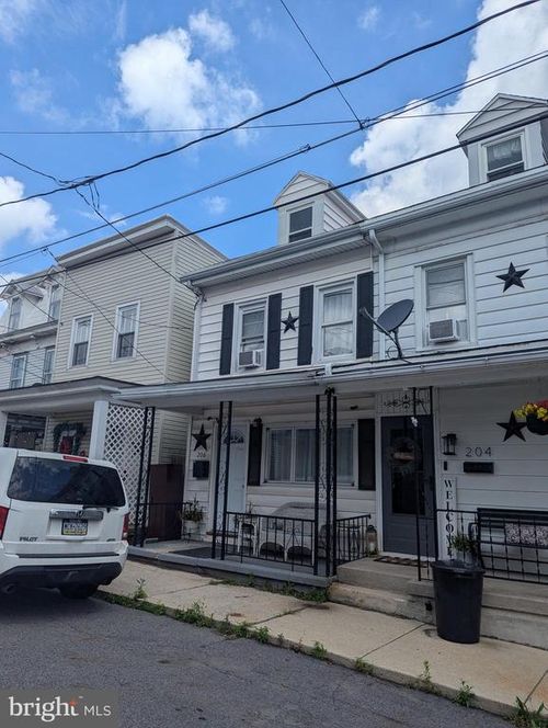 206 Oak St, MINERSVILLE, PA, 17954-1615 | Card Image