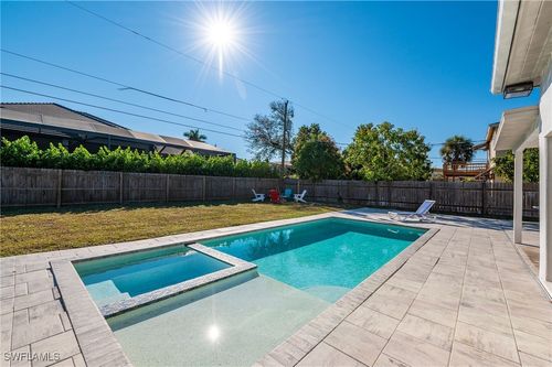 714 105th Ave N, Naples, FL, 34108-1842 | Card Image