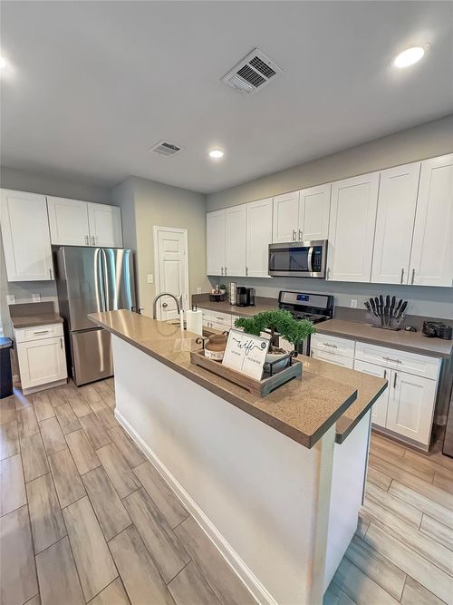 4420 Elmwood St, Houston, TX, 77051-2634 | Card Image