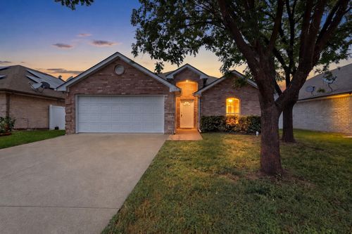 2319 Great Light Dr, Dallas, TX, 75228-6119 | Card Image