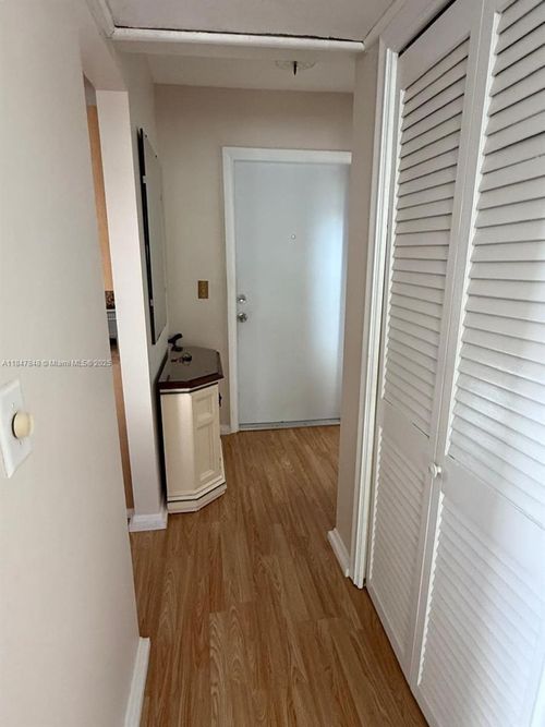 apt-221a-4025 N Federal Hwy, Fort Lauderdale, FL, 33308-5503 | Card Image