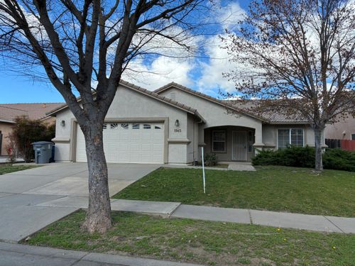 1945 Hunji Dr, Yuba City, CA, 95993-9008 | Card Image