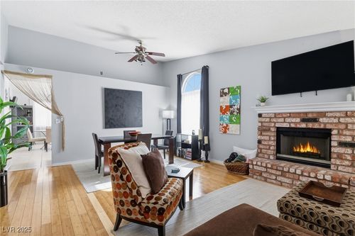 901 Shifting Sands Dr, Las Vegas, NV, 89108-1752 | Card Image