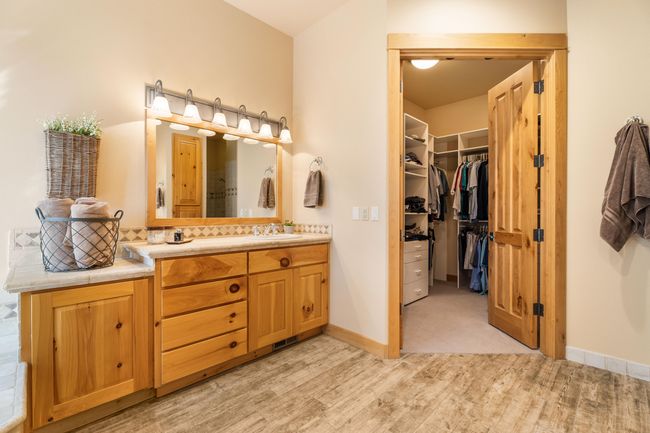 Primary Bathroom | Image 31