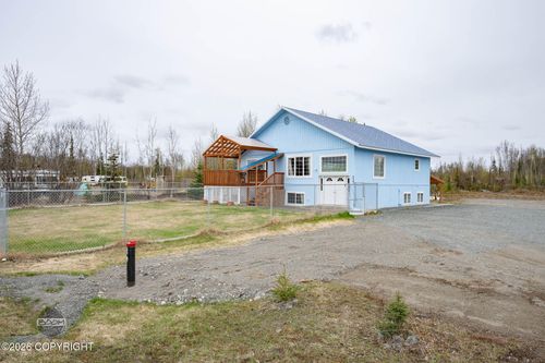 8681 W Guss Ct, Wasilla, AK, 99623-3205 | Card Image