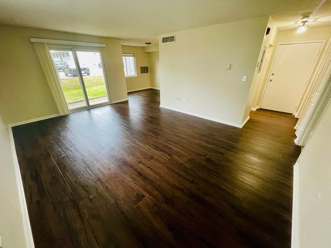 7A - 7 Beals Cove Rd, Condo with 1 bedrooms, 1 bathrooms and 1 parking in Hingham MA | Image 4