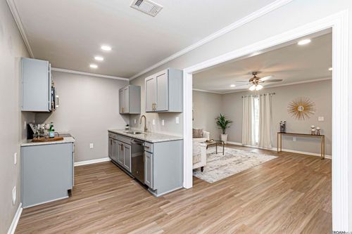 10021 Avenue B, Baton Rouge, LA, 70807-3616 | Card Image