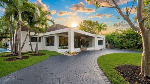 12600 Ixora Rd, North Miami, FL, 33181-2360 | Card Image