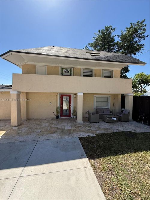 6716 Nw 6th Ave, Miami, FL, 33150-4104 | Card Image
