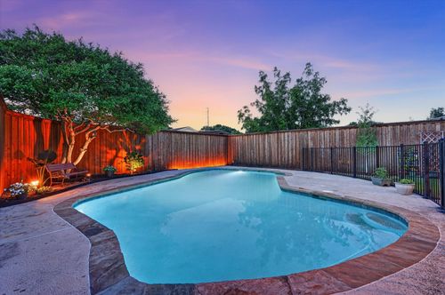2713 Esquire Ln, Garland, TX, 75044-6221 | Card Image