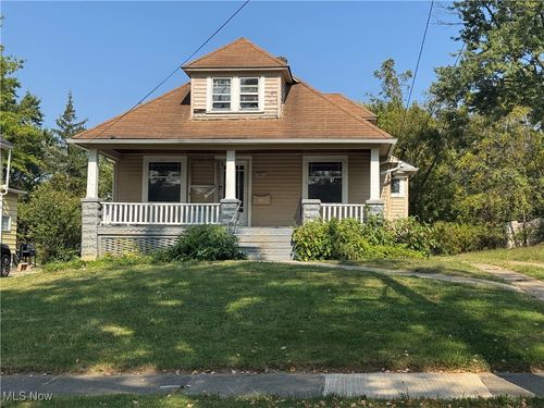 15911 Friend Ave, Maple Heights, OH, 44137-2837 | Card Image