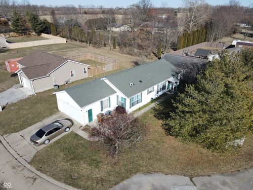 781 Northern Acres Dr, Ladoga, IN, 47954-7302 | Card Image