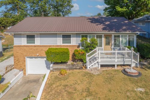 1305 Benton Ave, Neosho, MO, 64850-3057 | Card Image