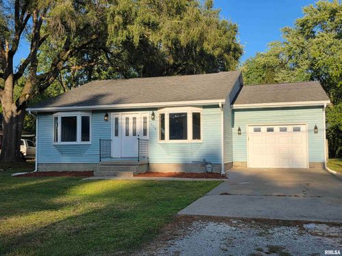 608 N 3rd St, Riverton, IL, 62561-9684 | Card Image