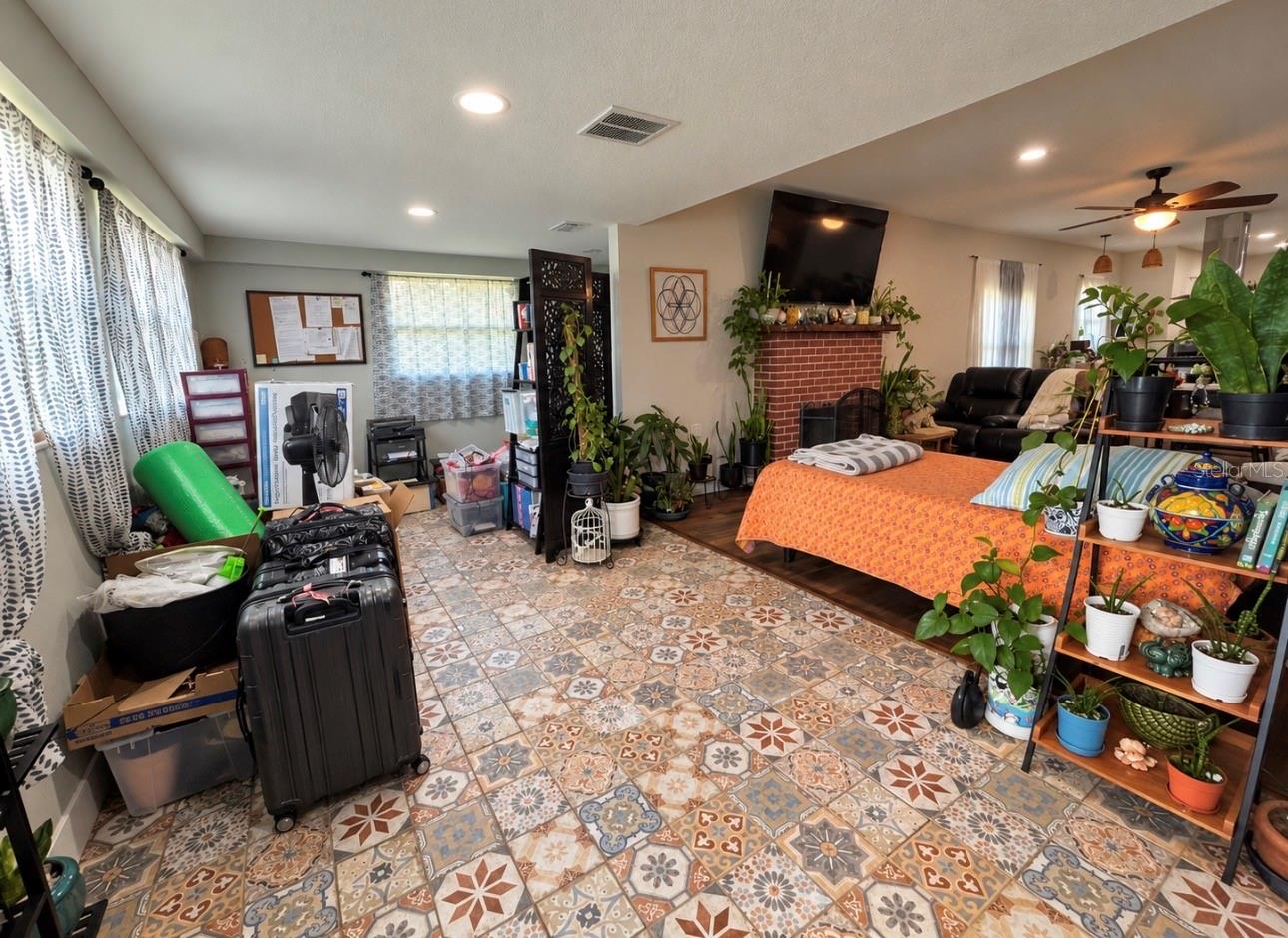 Residential in PIERSON 4