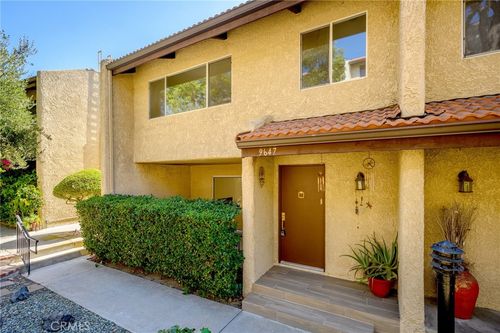 9647 Via Torino, Burbank, CA, 91504-1405 | Card Image