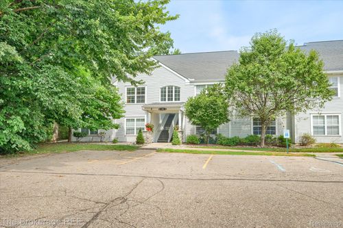 12354 Saint Andrews Way, Fenton Charter Township, MI, 48430 | Card Image