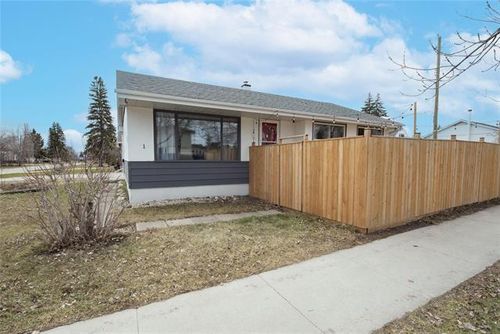 1 Monterey Rd, Winnipeg, MB, R2J1W9 | Card Image