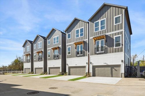 5616 Azores Ln, Houston, TX, 77091-1415 | Card Image