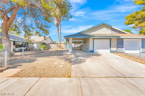 1915 Winterwood Blvd, Las Vegas, NV, 89142-1746 | Card Image
